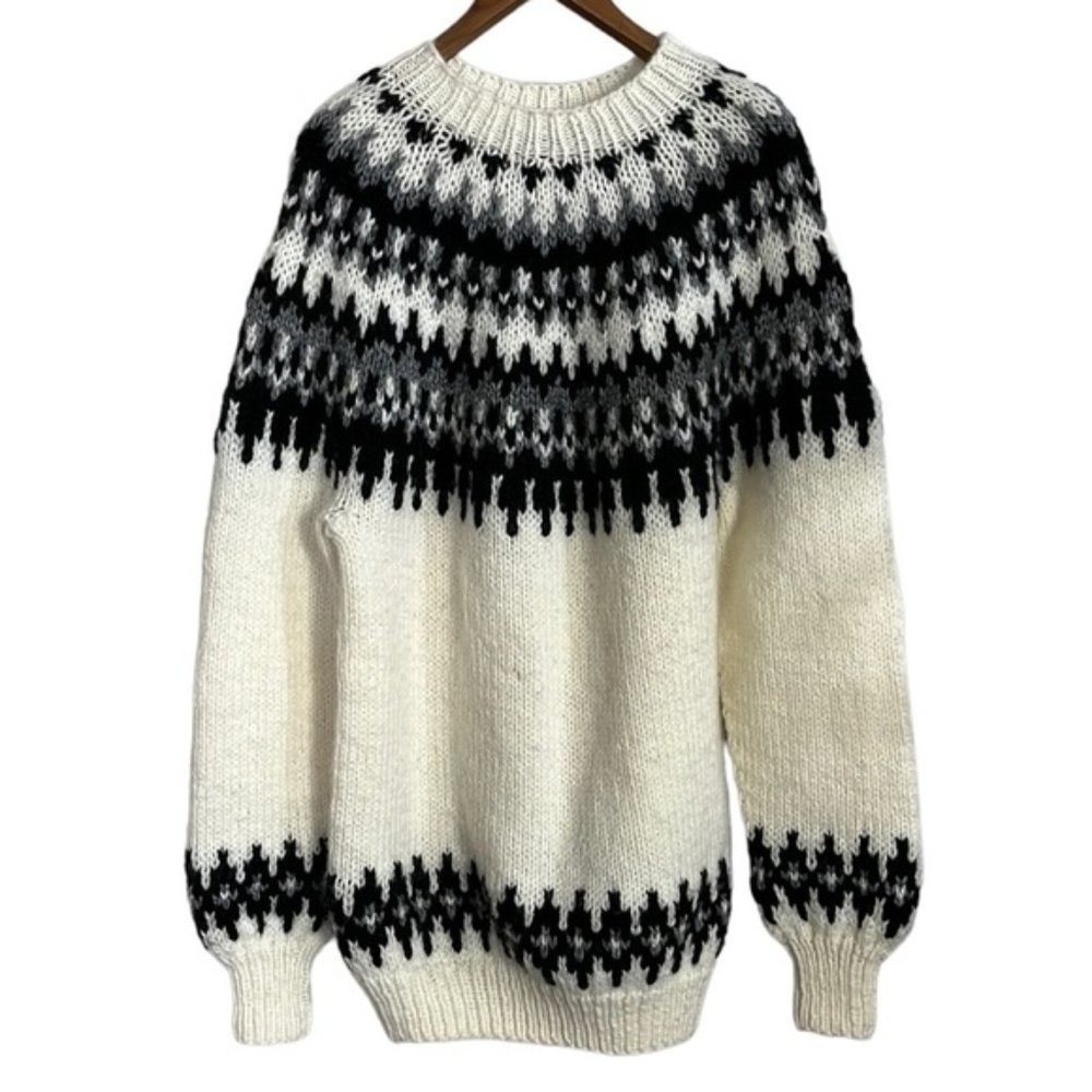 Hand Knit Fair aisle sweater size womens ML cream black and gray